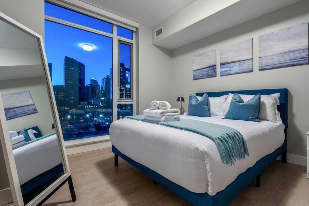 Luxury Apartment On The 9Th Floor Near Stampede, Complimentary Wine, 2 Car Ug Parking YYC Exterior foto